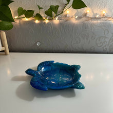 Load image into Gallery viewer, Resin Sea Turtle Tray